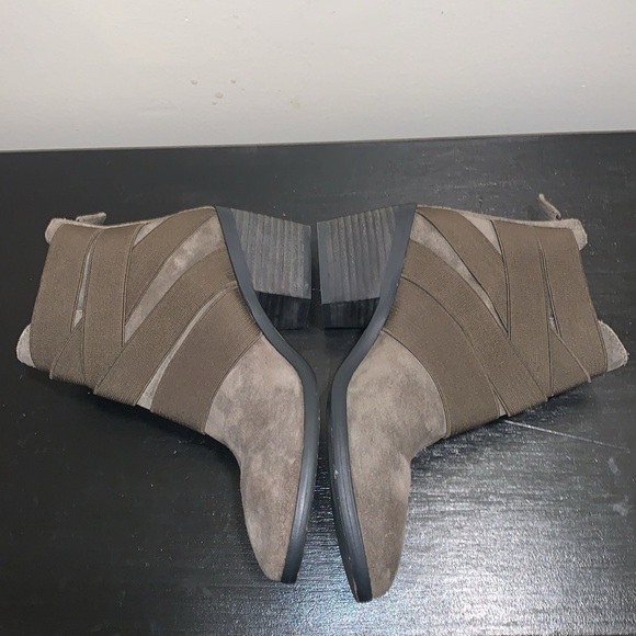 Eileen Fisher Women's Willis Suede Bootie.  Brown 7.5 - Picture 6 of 10